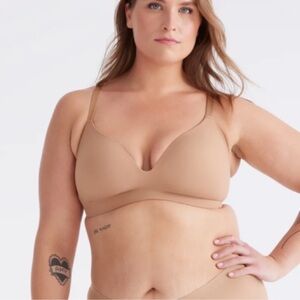 Knix 8+ WingWoman Contour Bra 40F 40G 42F 42G Bra tan warm sand wireless